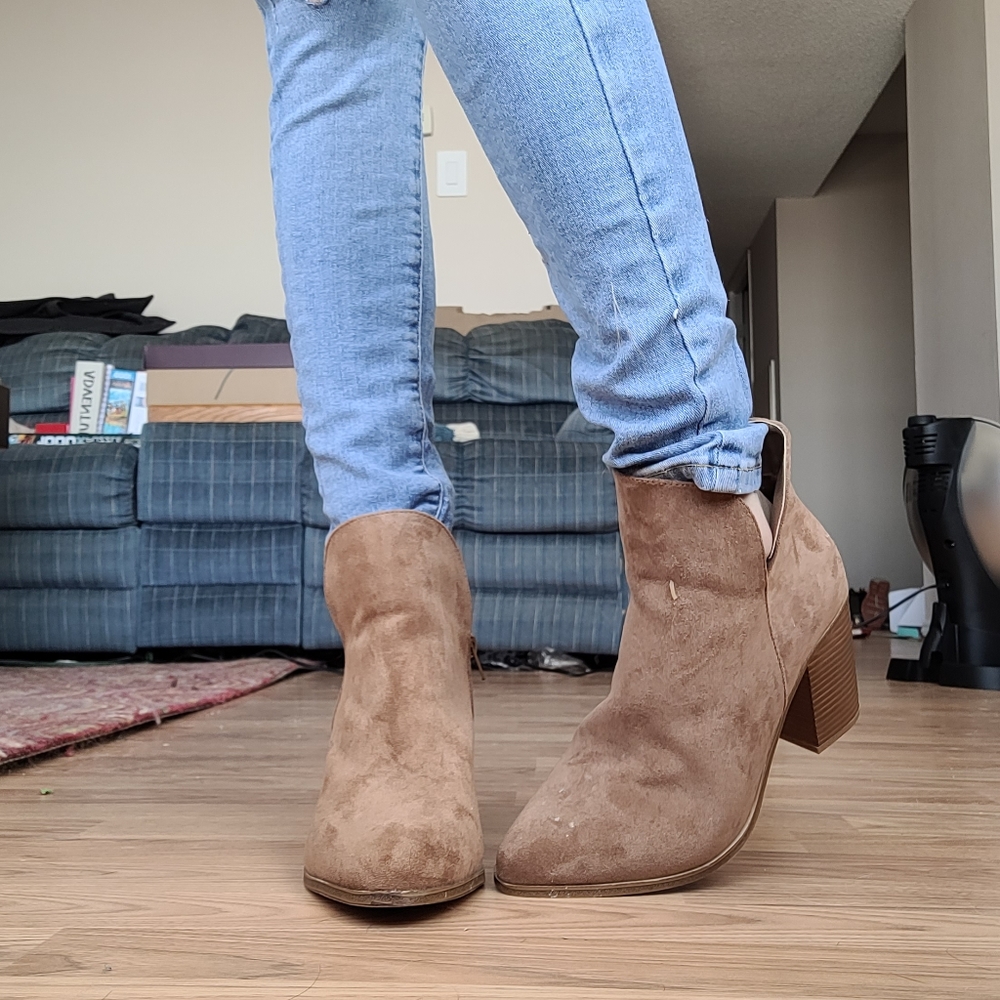 Booties - Picture 5 of 6